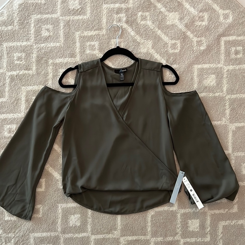 Aqua (Bloomingdale’s brand) Top